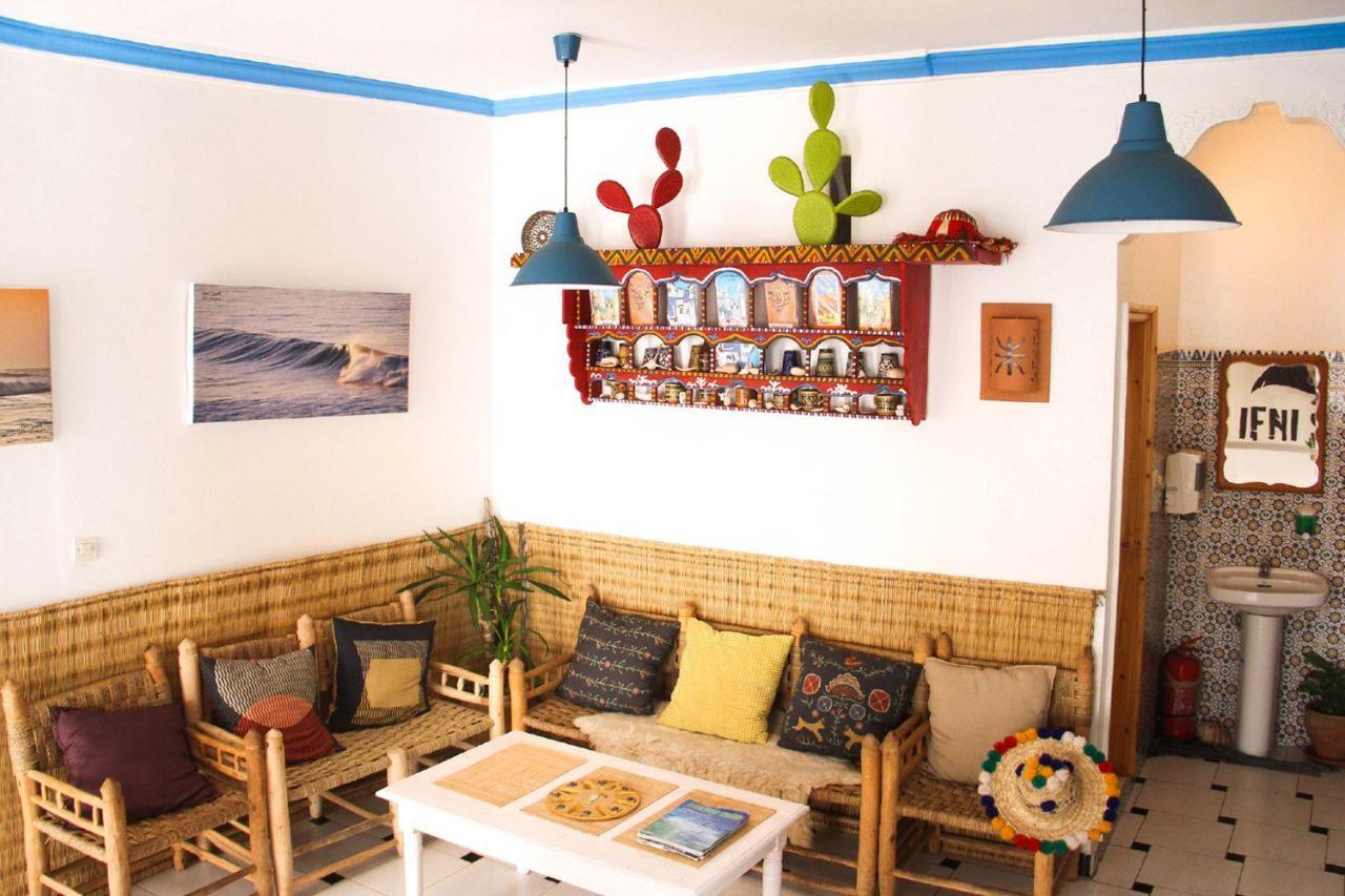 Ifni Surf Hostal シディ・イフニー エクステリア 写真